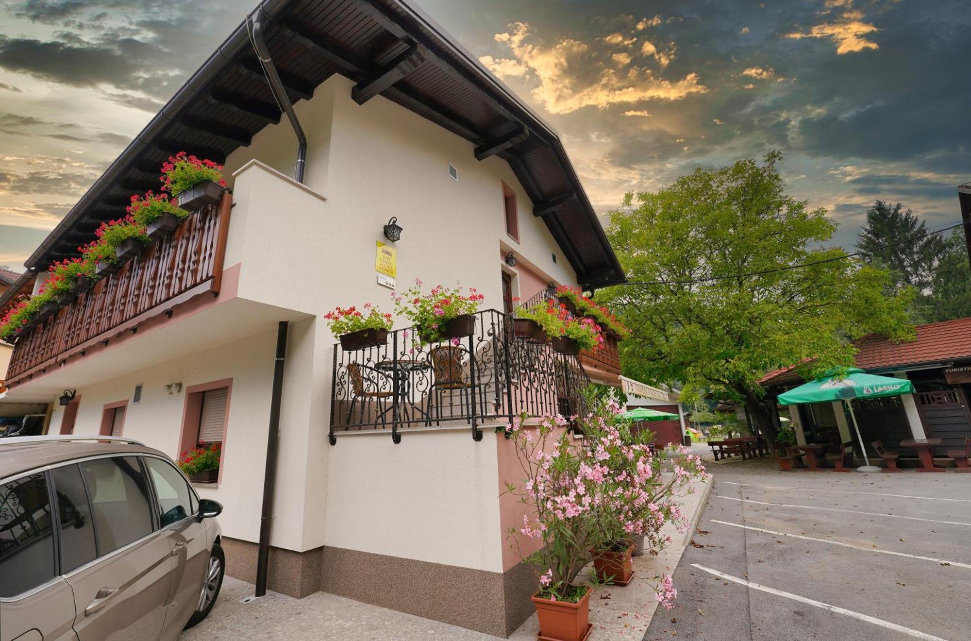 Domacija Bubec Ilirska Bistrica Exterior foto